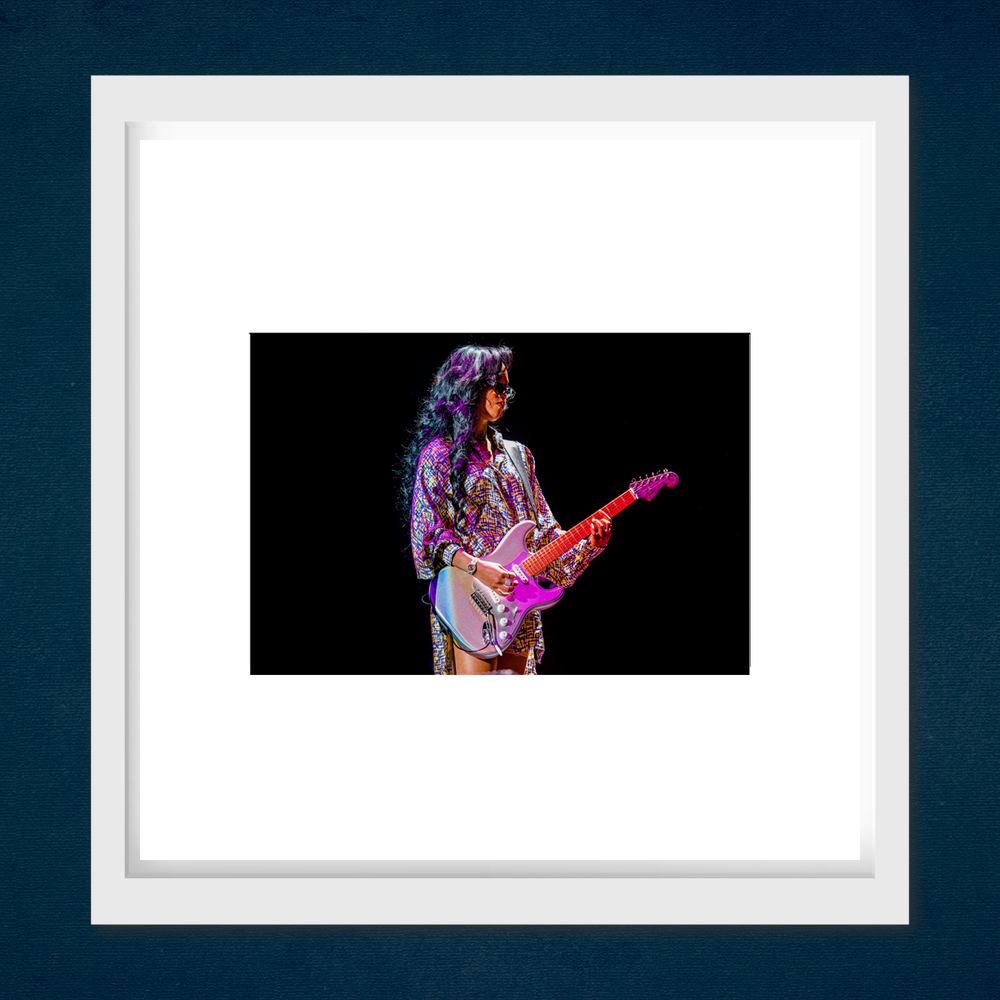 
                  
                    h.e.r - “hard to love” madison square garden, nyc, november 22, 2021 - 12 x 12 inch limited edition print
                  
                