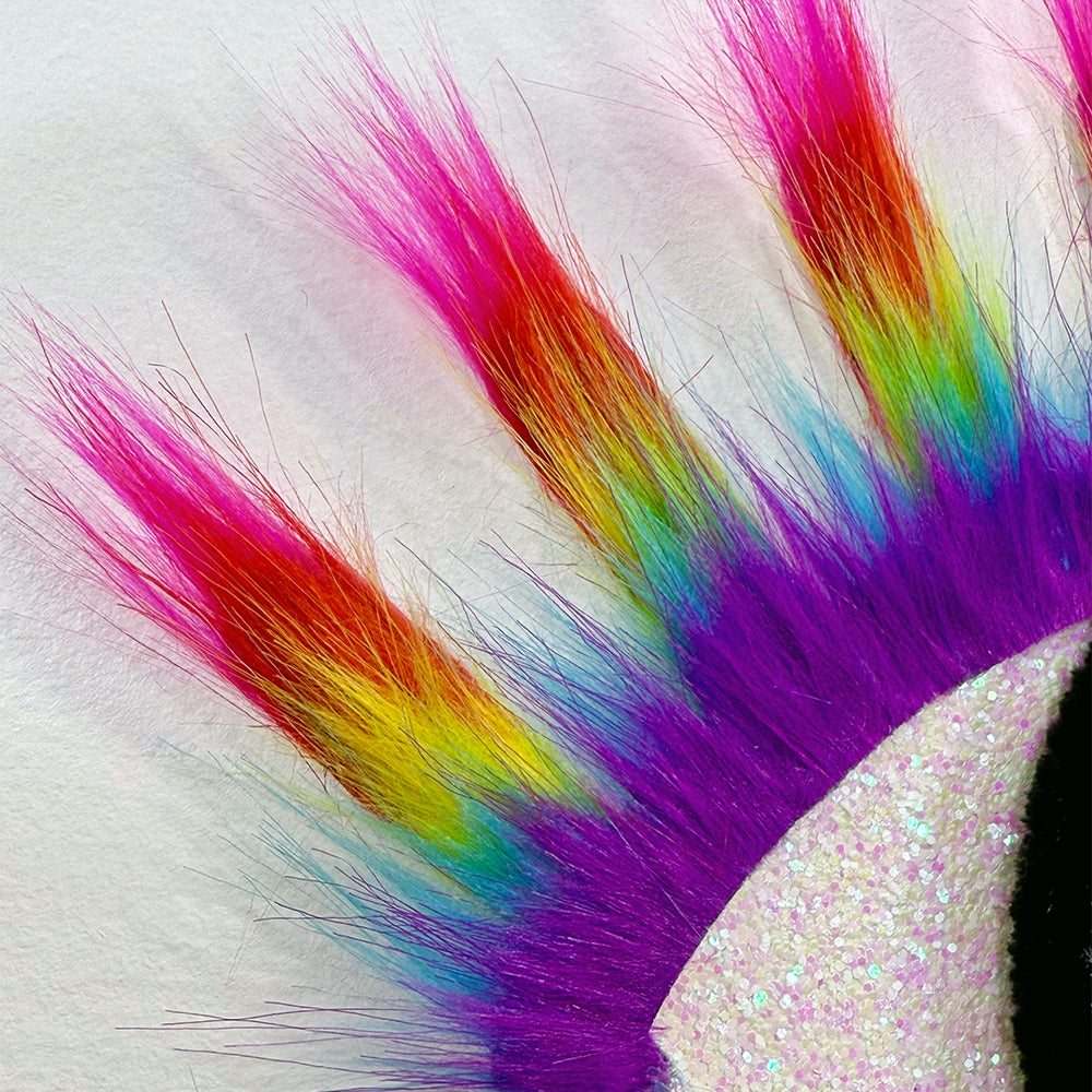 
                  
                    prismatic wall hanging
                  
                