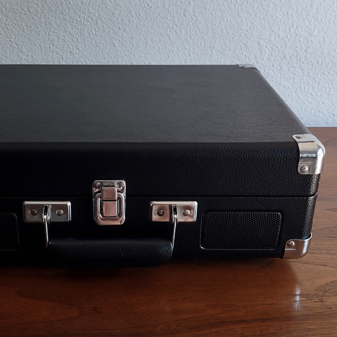 crosley cruiser plus suitcase turntable - black – Moonlight Arts