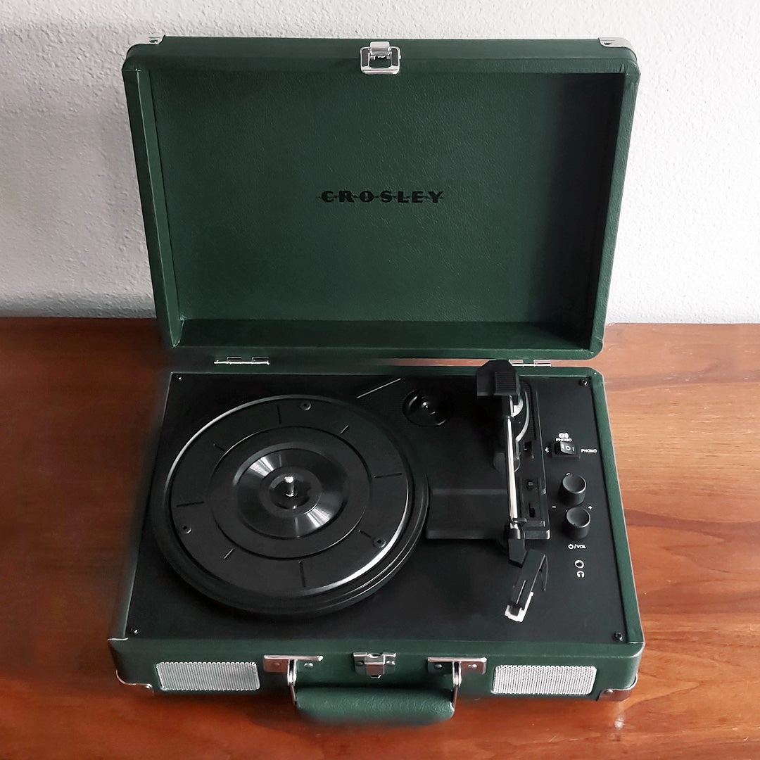 crosley cruiser plus suitcase turntable - dark emerald – Moonlight